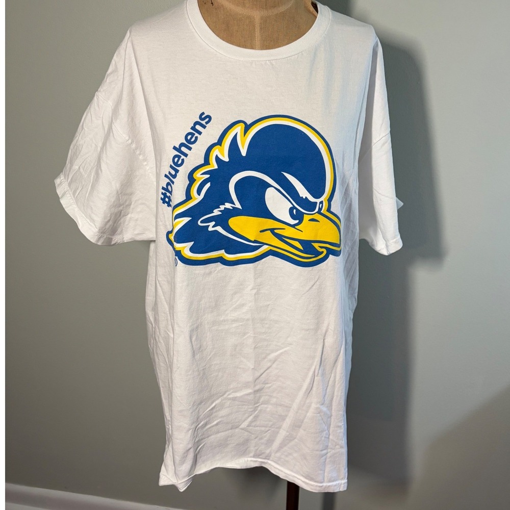 University of Delaware Blue Hens Hanes Graphic T-Shirt White XL UD Go Hens